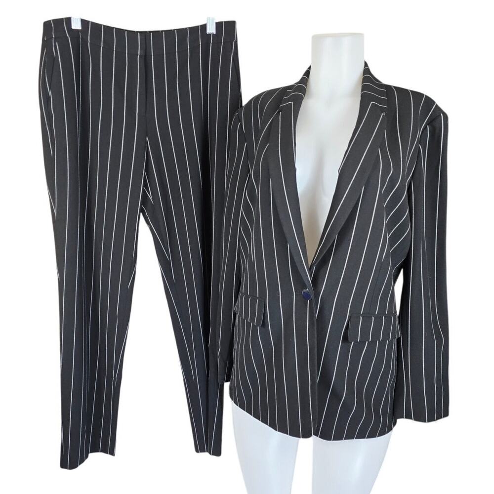 Bar III Black Gray Stripped 2 Piece Pant Suit Women's Pants 10 -Blazer M